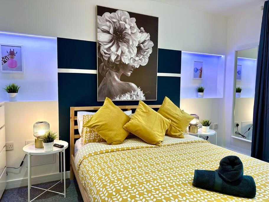 Massive New 8 Bedroom House Sleeps Up To 21 - Accepts Groups - Great Location - Free Parking - Fast Wifi - Smart Tvs - Sleeps Up To 21 People - Close To Bournemouth & Poole Town Centre & Sandbanks Exteriér fotografie