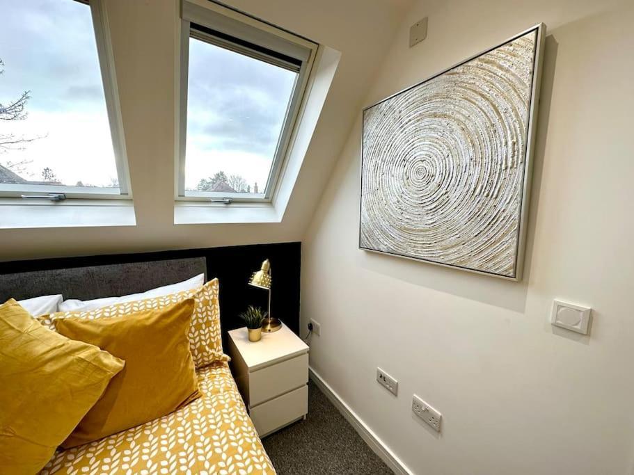 Massive New 8 Bedroom House Sleeps Up To 21 - Accepts Groups - Great Location - Free Parking - Fast Wifi - Smart Tvs - Sleeps Up To 21 People - Close To Bournemouth & Poole Town Centre & Sandbanks Exteriér fotografie